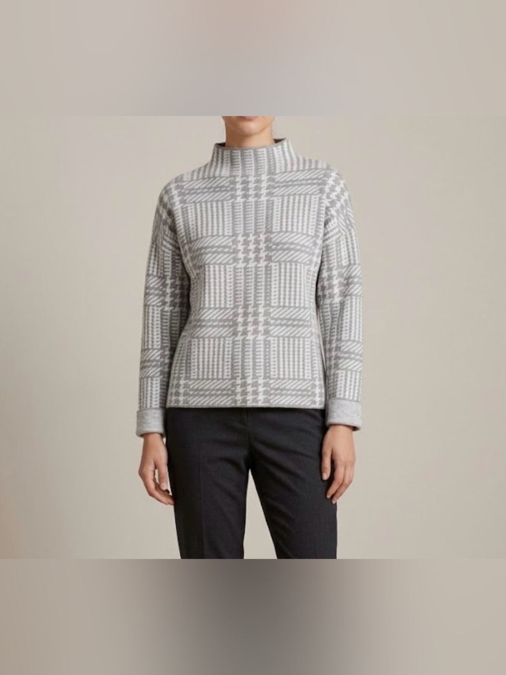 Max Studio Houndstooth Plaid Mock Neck Sweater Womens Size L Gray White Knit